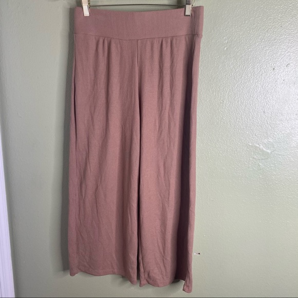 Abercrombie Fitch Waffle Knit Tan Wide 